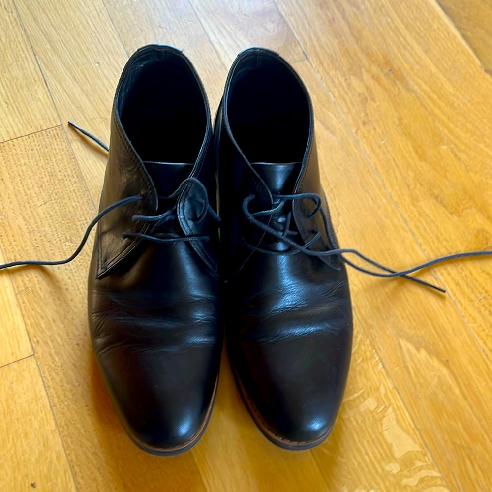 Hart Schaffer Marx Men’s ankle dress shoes in black leather